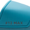 Ein blauer Badeschuh mit einem personalisierten Text "#12 MAX" an der Seite.